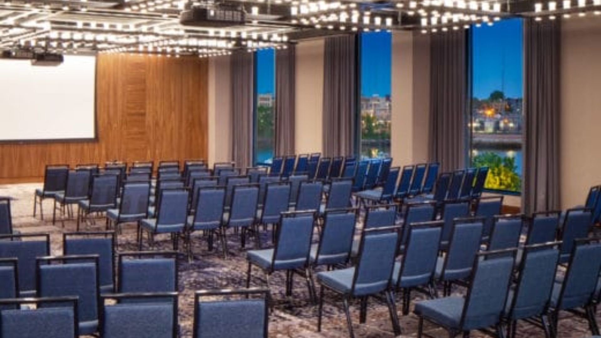 Hampton inn Boston Seaport District - Venue for the 5th Process Monitoring in Pharma Manufacturing Summit 2026